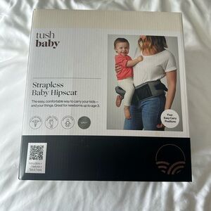 NIB Tushbaby Grey Strapless Baby Hipseat